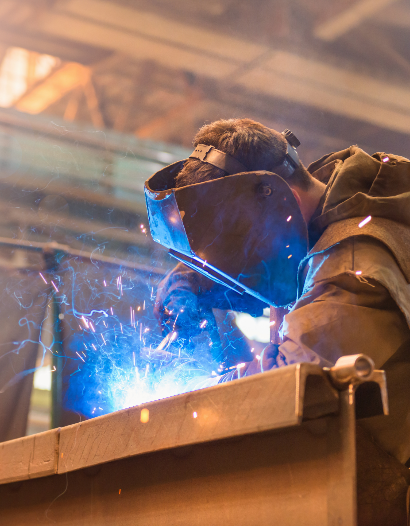 Homme soudage